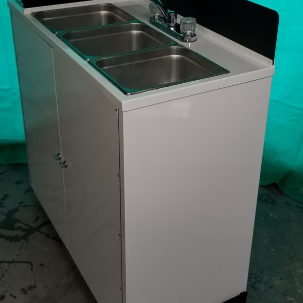 4 COMPARTMENT SELF CONTAINED PORTABLE SINK -110v ELECTRIC POWDER COAT FINISH