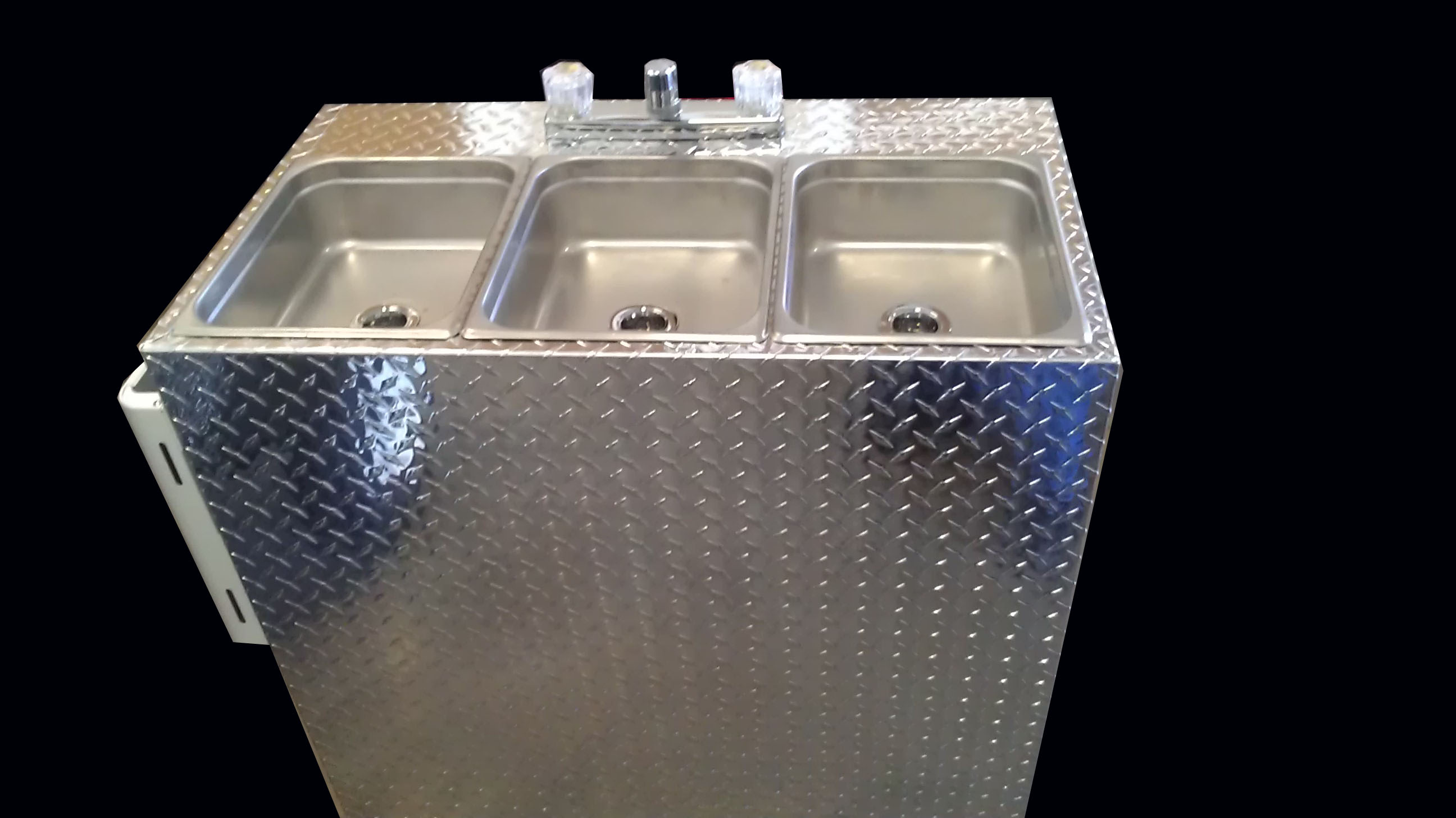 Large 3 Compartment Self Contained Portable Sink 12v Lp Gas Tank Less Hot Water Heater Diamond Plate